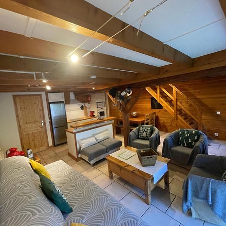 Le Chal Heureux Bel Appartement Dans Vieille Ferme De Montagne Renovee Лез Ор Екстериор снимка