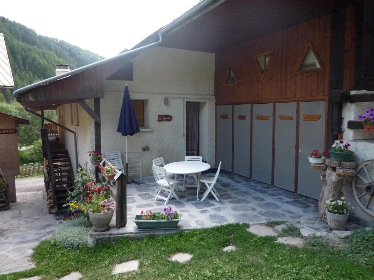 Le Chal Heureux Bel Appartement Dans Vieille Ferme De Montagne Renovee Лез Ор Екстериор снимка