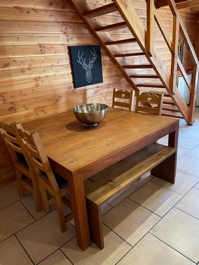 Le Chal Heureux Bel Appartement Dans Vieille Ferme De Montagne Renovee Лез Ор Екстериор снимка